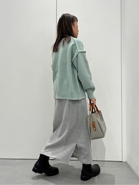 「ONIGIRI（オニギリ）のアイテム（トップス）」を使った、COMME CA ISM STAFFさん（レディース・158cm）の冬コーディネート