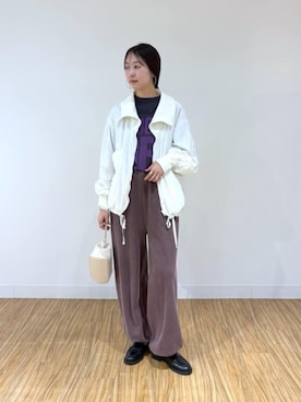 「アイテム（スウェットパンツ、ブラウン系）」を使った、gotoさん（レディース・171cm）の秋コーディネート