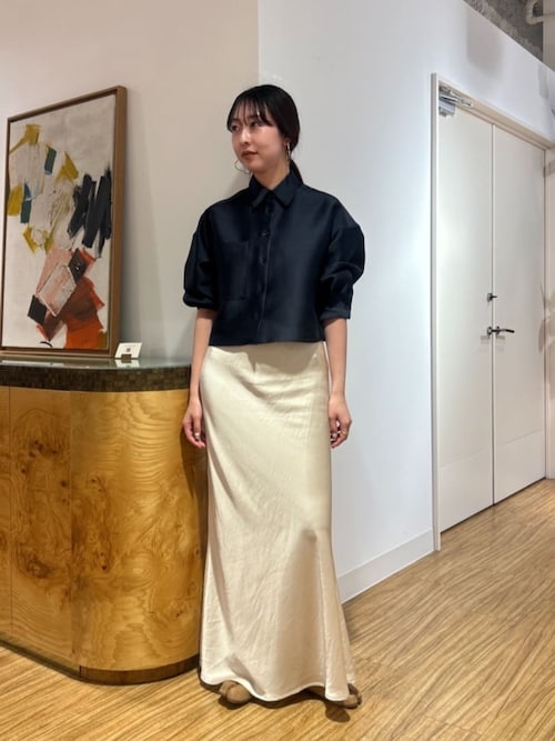 ドローイングナンバーズ　ールワイヤーカラーシャツ　アイボリー 横浜店】ルミ10おすすめ！ベストセラーのウールワイヤーカラーシャツ
