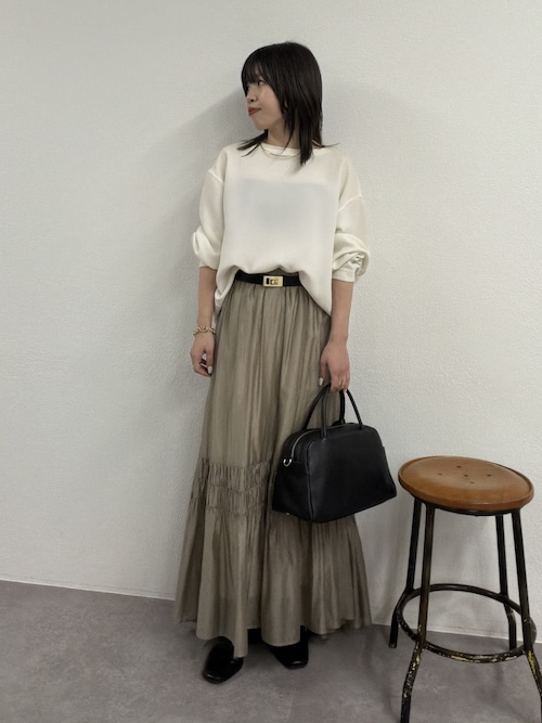 セール】【ジャケットやカーデのインナーに最適！】バックスリット