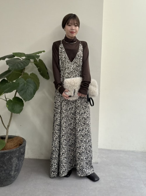 スッキリ見え/シーズンレス】ディープVキャミワンピース（ワンピース