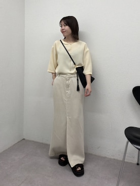 「GALLARDAGALANTE（ガリャルダガランテ）のバックスリットハーフスリーブブラウス（シャツ/ブラウス、イエロー系）」を使った、AYUMIさん（レディース・148cm）の春コーディネート