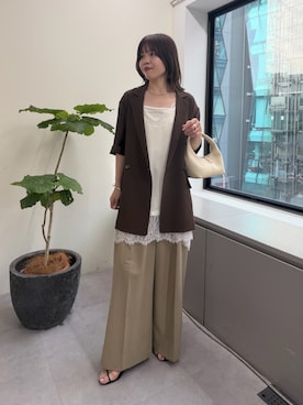「GALLARDAGALANTE（ガリャルダガランテ）のダブルタックパンツ（その他パンツ、ベージュ系）」を使った、AYUMIさん（レディース・148cm）の夏コーディネート
