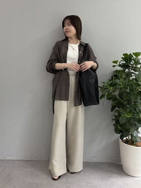 「GALLARDAGALANTE（ガリャルダガランテ）の【MANAKAコラボ】ベルテッドワンショルダー（ショルダーバッグ、ブラック系）」を使った、AYUMIさん（レディース・148cm）の春コーディネート