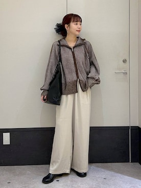 「LEPSIM（レプシィム）のサテンギャザーWストレートパンツ　600152（その他パンツ）」を使った、ogiさん（レディース・157cm）の秋コーディネート