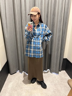 「LEPSIM（レプシィム）のストレッチサテンスカート　497324（スカート）」を使った、ogiさん（レディース・157cm・30代）の夏コーディネート