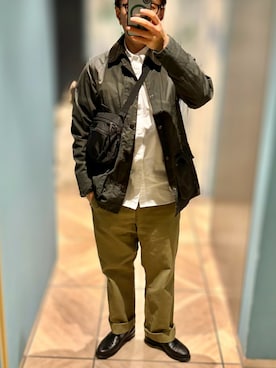 「アイテム（チノパンツ）」を使った、Hayakeeeenさん（メンズ・163cm）の秋コーディネート