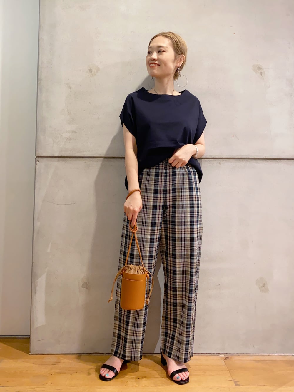 マドラスチェックパンツを使った人気ファッションコーディネート - WEAR