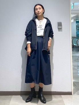 「高見え」｜「アイテム（マウンテンパーカー）」を使った、eriさん（レディース・167cm）の秋コーディネート