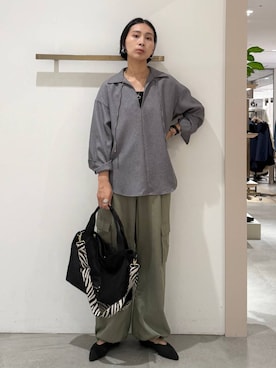 「アイテム（カーゴパンツ）」を使った、eriさん（レディース・167cm・30代）の秋コーディネート