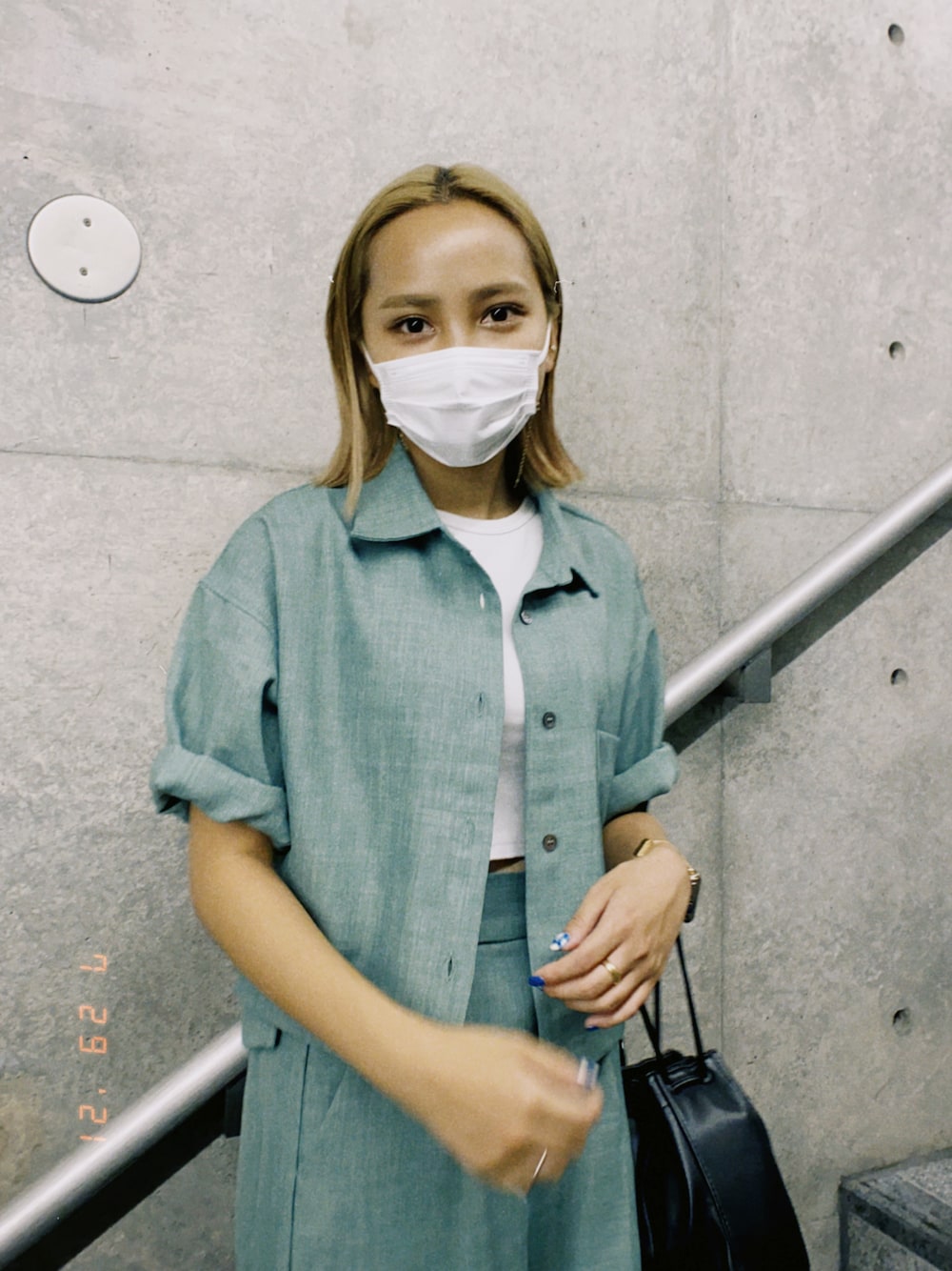 「JEANASiS、セットアップ、グリーン、シャツスタイル、カラーパンツ、カラーコーデ、シンプル、おしゃれさんと繋がりたい、ZARA、JEANASISコーデ」｜「JEANASISのリネンライクドライシャツSS/218120（シャツ/ブラウス、グリーン系）」を使った、kakoさん（レディース・154cm）の夏コーディネートの1枚目の写真