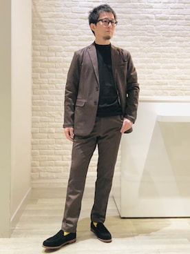 「アイテム（スラックス）」を使った、片山さん（メンズ・165cm）の秋コーディネート