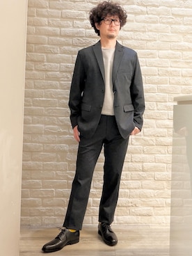 「ABAHOUSE GRAY（アバハウスグレイ）の【セットアップ対応】テイラー ポンチ スラックス / 4WAYストレッチ / ウォッシャブル（スラックス、ブルー系）」を使った、片山さん（メンズ・165cm）の秋コーディネート