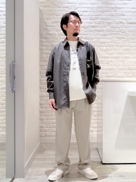 「ABAHOUSE GRAY（アバハウスグレイ）の【ESSENTIALS】 半袖Tシャツ（Tシャツ/カットソー、イエロー系）」を使った、片山さん（メンズ・165cm）の春コーディネート