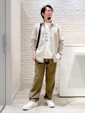 「ABAHOUSE（アバハウス）の【WEB別注】シボレザー ショルダーバッグ（ボディバッグ/ウエストポーチ、ベージュ系）」を使った、片山さん（メンズ・165cm）の春コーディネート