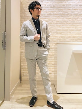 「アイテム（セットアップ、グレー系）」を使った、片山さん（メンズ・165cm）の夏コーディネート