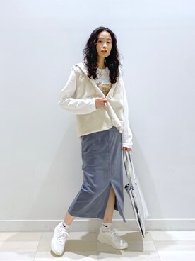 「ファーベスト」｜「アイテム（マウンテンパーカー）」を使った、YUKARIさん（レディース・169cm）の秋コーディネート