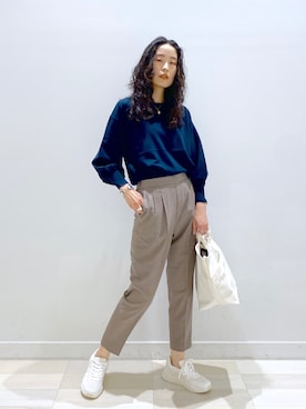 「袖ボリューム」｜「アイテム（スラックス）」を使った、YUKARIさん（レディース・169cm）の秋コーディネート
