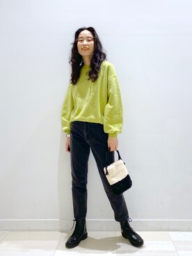 「Coming soon…」｜「アイテム（スウェット）」を使った、YUKARIさん（レディース・169cm）の秋コーディネート