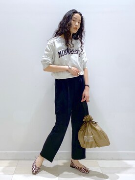 「GLOBAL WORK（グローバルワーク）のアイテム（エコバッグ/サブバッグ）」を使った、YUKARIさん（レディース・169cm）の秋コーディネート