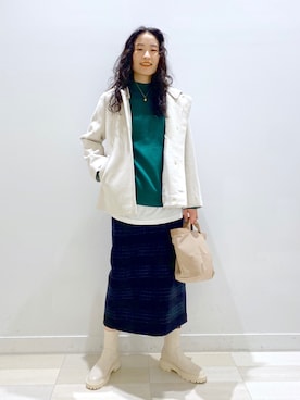 「白コート」｜「アイテム（その他）」を使った、YUKARIさん（レディース・169cm）の秋コーディネート