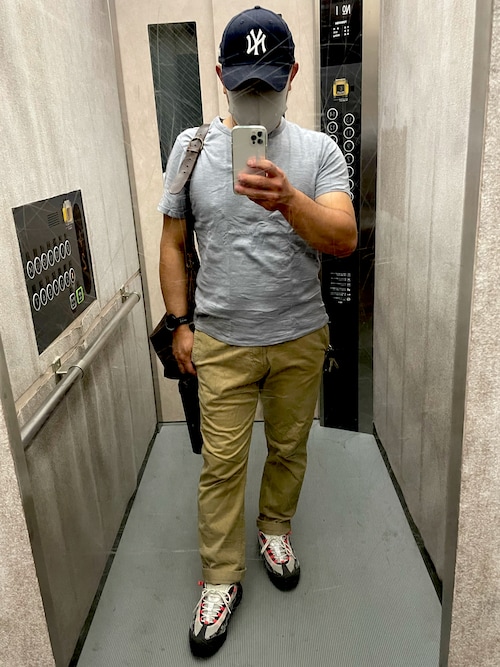 NIKE - スパーズ × エアマックス95 イエローグラデ　コラボシャツ NIKE - エアマックス95 Tシャツ イエローグラデの通販 by 's