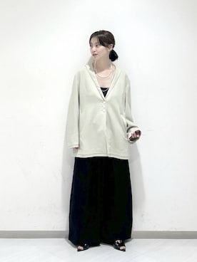 「A part by（アパートバイ）の【高身長向けサイズ展開あり】サテンバルーンイージーパンツ（その他パンツ、ブラック系）」を使った、sakiさん（レディース・162cm）の春コーディネート