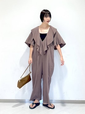 「アイテム（つなぎ/オールインワン）」を使った、sakiさん（レディース・162cm）の秋コーディネート