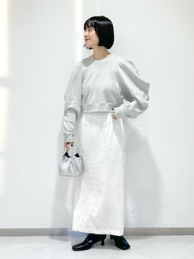 「ベロアスカート」｜「アイテム（スウェット）」を使った、sakiさん（レディース・162cm）の秋コーディネート