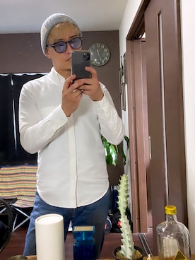 「AZUL by moussy（アズールバイマウジー）の長袖シャツ（シャツ/ブラウス、ホワイト系）」を使った、UGOSAさん（メンズ・174cm）の秋コーディネート