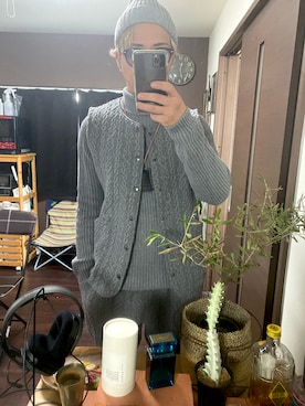 「ZARA MANのアイテム（ニット/セーター、グレー系）」を使った、UGOSAさん（メンズ・174cm）の秋コーディネート
