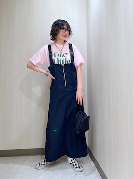 「巾着バッグ」｜「アイテム（ジャンパースカート）」を使った、おかゆ❤︎彡さん（レディース・158cm）の夏コーディネート