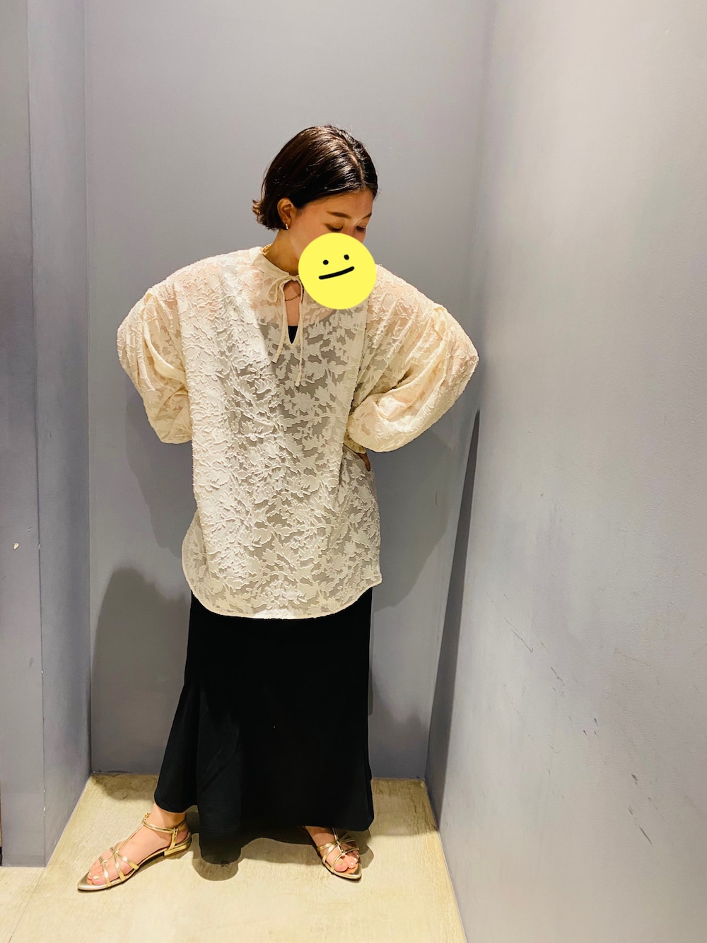 「サンダルコーデ、大人可愛い、キレイめコーデ、プチプラ、おしゃれさんと繋がりたい、雨の日コーデ、透け感、ストラップサンダル、スカート」｜「GUのアイテム（サンダル、ゴールド系）」を使った、YAMAMIさん（レディース・159cm）の夏コーディネートの1枚目の写真