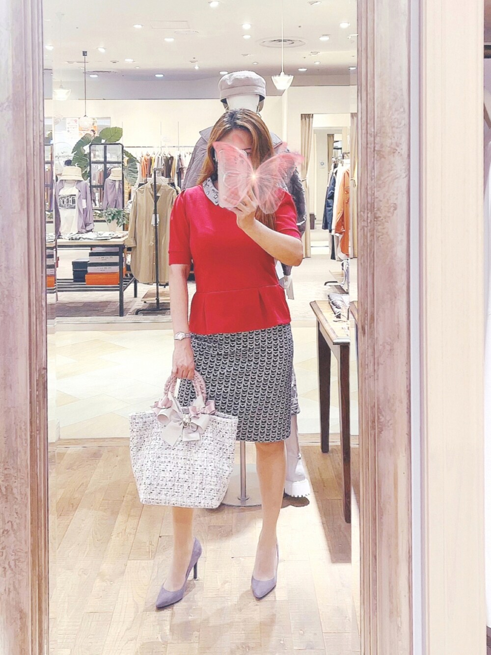 「VINTAGE、lady、SELFIE、simple style、midiskirt、elegant」｜「MICHAEL KORSのアイテム（スカート、グレー系）」を使った、Lenさん（レディース・151cm）の秋コーディネートの1枚目の写真