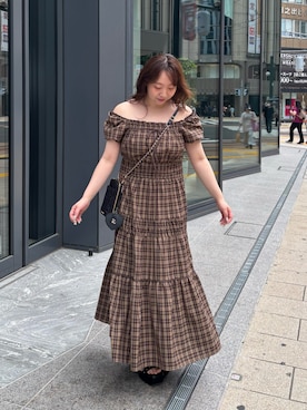 「one after another NICE CLAUP(ワンアフターアナザーナイスクラップ)のウエストシャーリングロングワンピース(ワンピース、ブラウン系)」を使った、小川こゆきさん(レディース・152cm)の夏コーディネート
