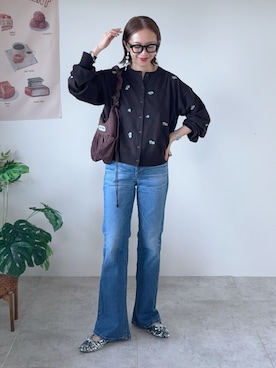 「pocket（ポケット）の花刺繍クルーカーデ（カーディガン/ボレロ、ブラウン系）」を使った、memeさん（レディース・158cm）の秋コーディネート