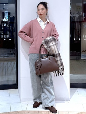 「LOWRYS FARM（ローリーズファーム）のアイテム（ストール/ショール）」を使った、がままきさん（レディース・167cm）の秋コーディネート