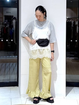「LOWRYS FARM（ローリーズファーム）のメランジロゴTEE　1048840（Tシャツ/カットソー、グレー系）」を使った、がままきさん（レディース・167cm）の夏コーディネート