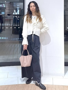 「LOWRYS FARM（ローリーズファーム）のポーチツキ２ＰＢＡＧ／Ｍ　578359（ショルダーバッグ、ピンク系）」を使った、がままきさん（レディース・167cm）の春コーディネート