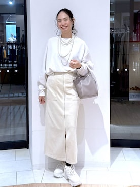 「アイテム（シュシュ）」を使った、がままきさん（レディース・167cm）の秋コーディネート