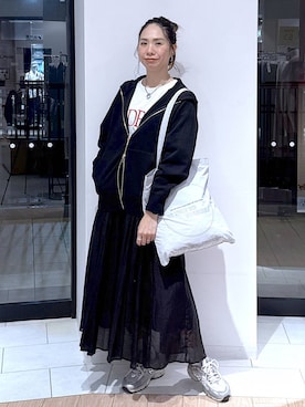 「アイテム（パーカー）」を使った、がままきさん（レディース・167cm・30代）の秋コーディネート