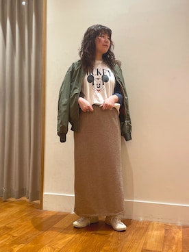 「ラメスカート」｜「アイテム（ブルゾン）」を使った、TSUNODAさん（レディース・160cm）の春コーディネート