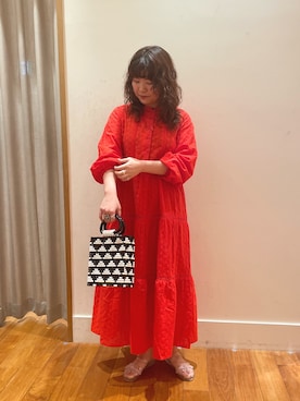 「ビーズバッグ」｜「アイテム（サンダル）」を使った、TSUNODAさん（レディース・160cm）の春コーディネート