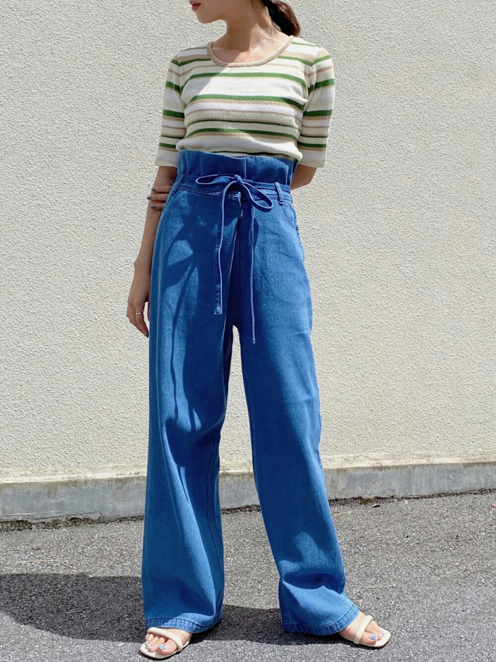 「Kastane、ボーダー、デニム、ハイウエスト、カジュアル、休日スタイル、夏コーデ、サンダル、サマーニット、cra_ootd」｜「Kastaneのスーパーハイウエストベアデニムパンツ（デニムパンツ、ブルー系）」を使った、craさん（レディース・154cm）の夏コーディネートの1枚目の写真