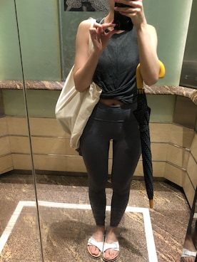 「ALOのアイテム」を使った、Sisiさん（レディース・157cm）の夏コーディネート