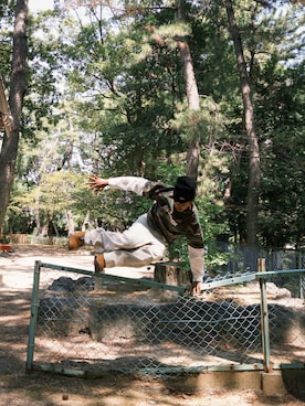 「アイテム（デニムパンツ）」を使った、pr1nc3l33さん（メンズ・166cm・10代）の秋コーディネート