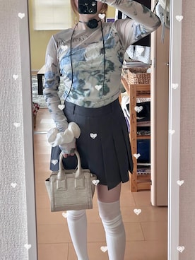 「jouetie（ジュエティ）のフラワーパターンシアートップス（Tシャツ/カットソー、グレー系）」を使った、haryo98さん（レディース・158cm）の春コーディネート