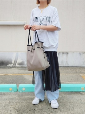 「Discoat」｜「アイテム（トートバッグ）」を使った、rimaさん（レディース・160cm）の春コーディネート