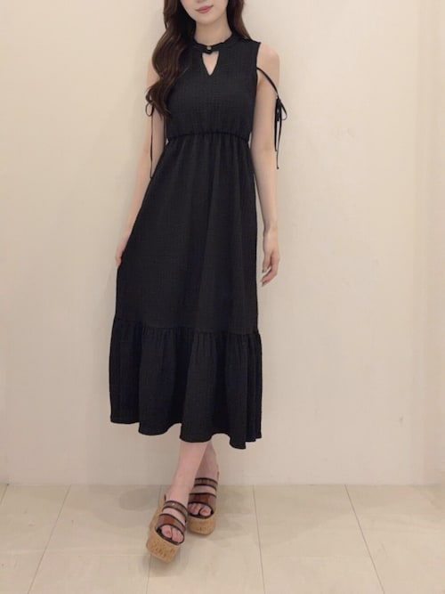 MERCURYDUO（マーキュリーデュオ） ワンピース バックオープンカット