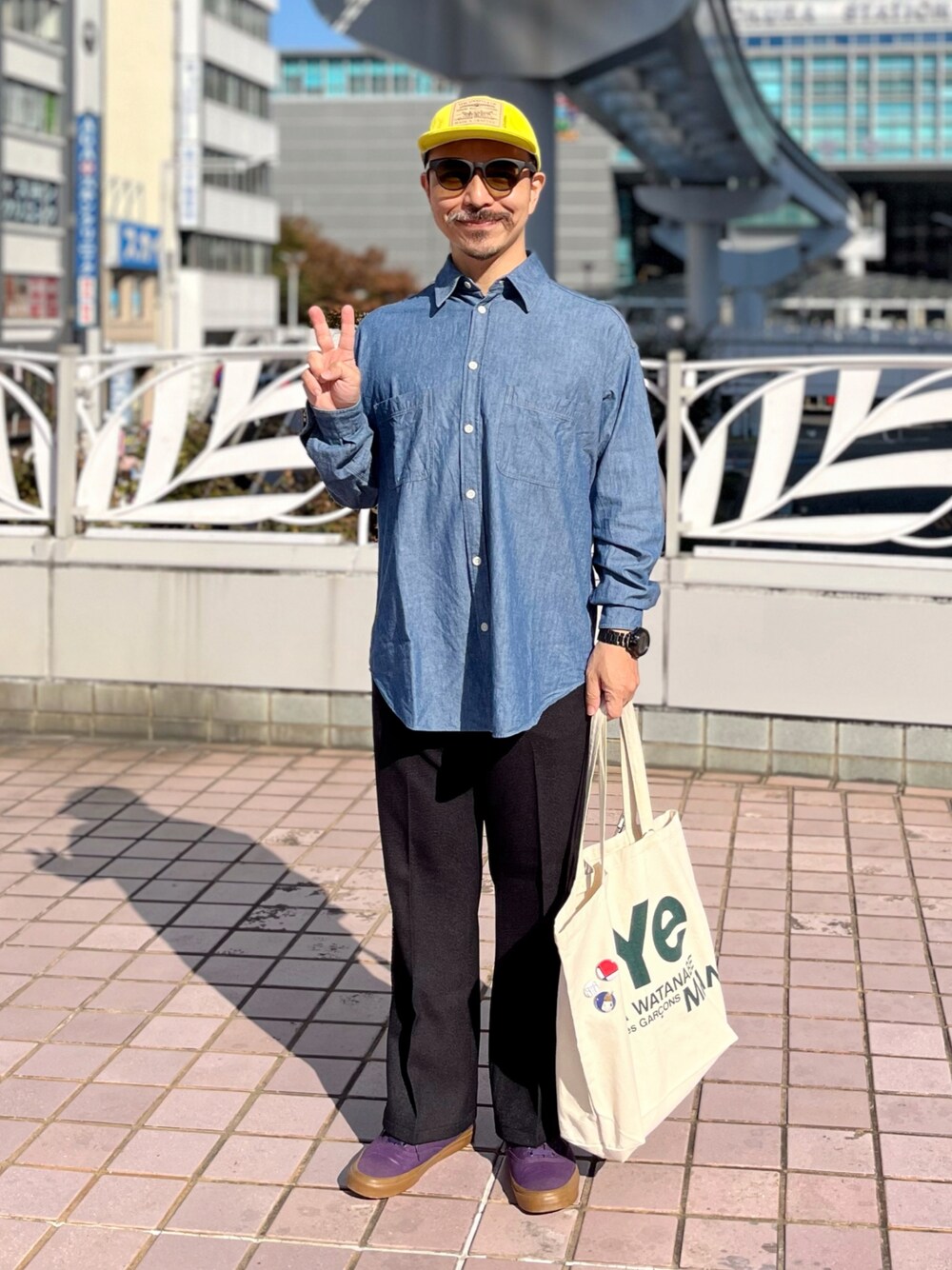 eYe JUNYA WATANABE MANのトートバッグを使った人気ファッション